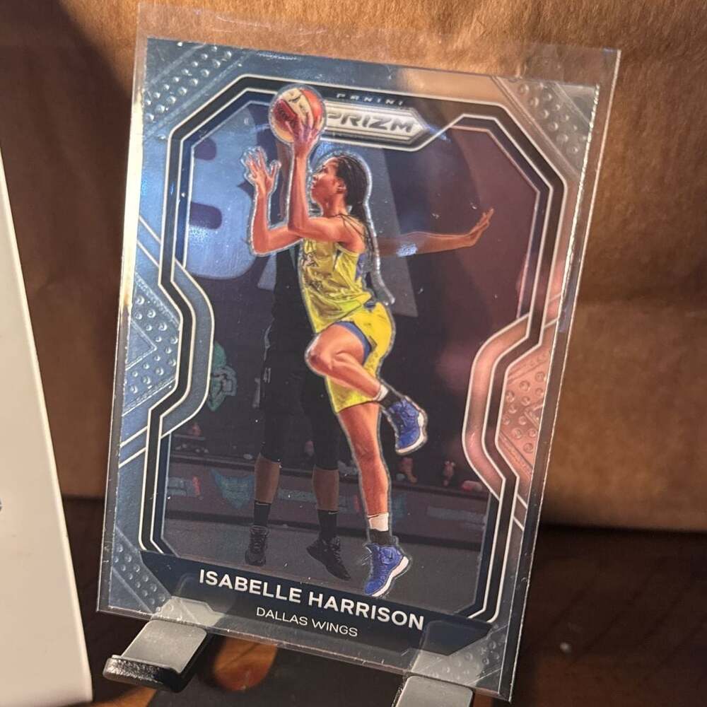 2021 Panini Prizm #22 - Isabelle Harrison